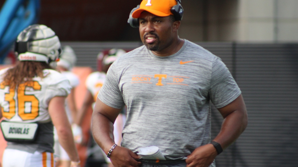 Jerry Mack breaks down Vols’ running backs