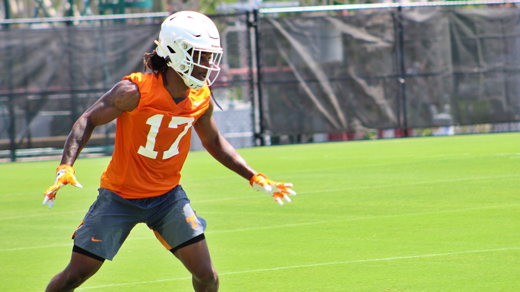 Vols’ defensive back to explore other options as a graduate transfer