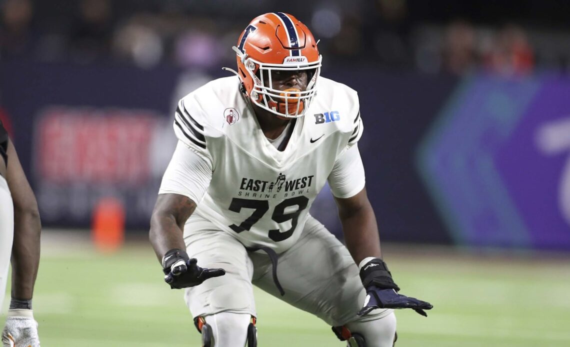 5 Things to Know About Tackle Vederian Lowe