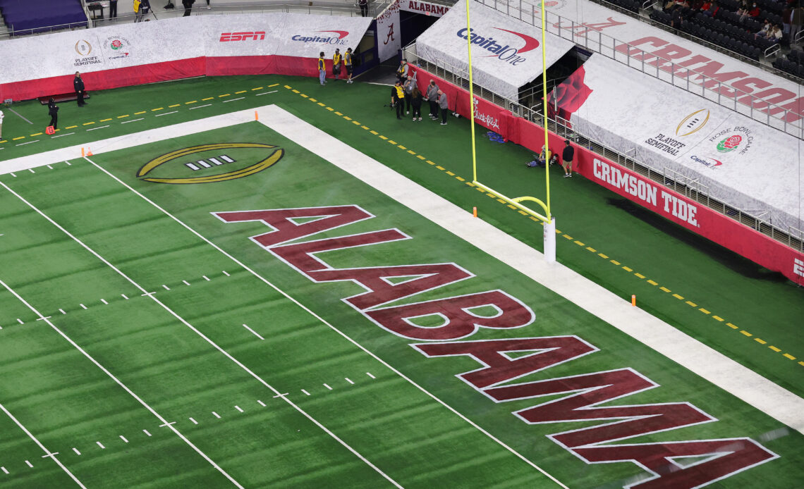 5 reasons Alabama and Texas deserves better than a noon kickoff