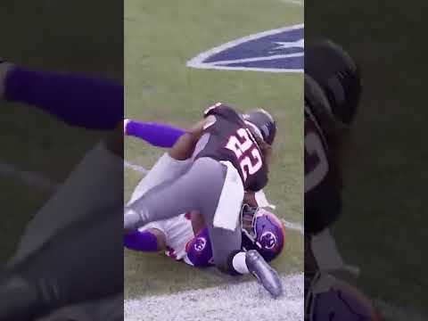 How ON EARTH did Tre Walker catch THAT? | USFL #SHORTS