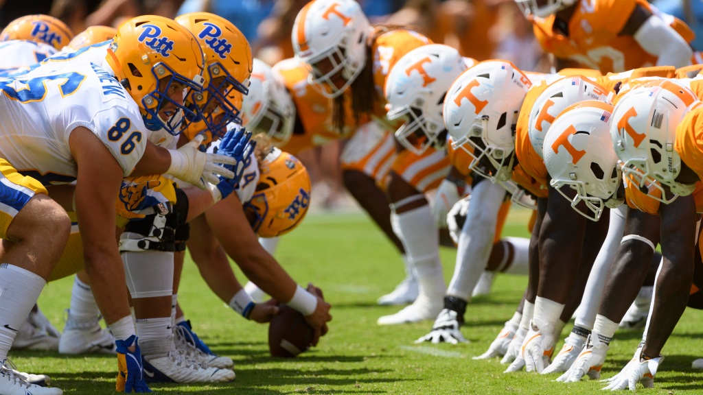 Tennessee announces kickoff times for Pittsburgh, Akron games