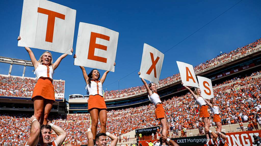 Texas, Alabama fans react to probable kickoff time for Week 2 matchup