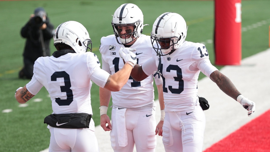 College Football News previews Penn State’s 2022 season