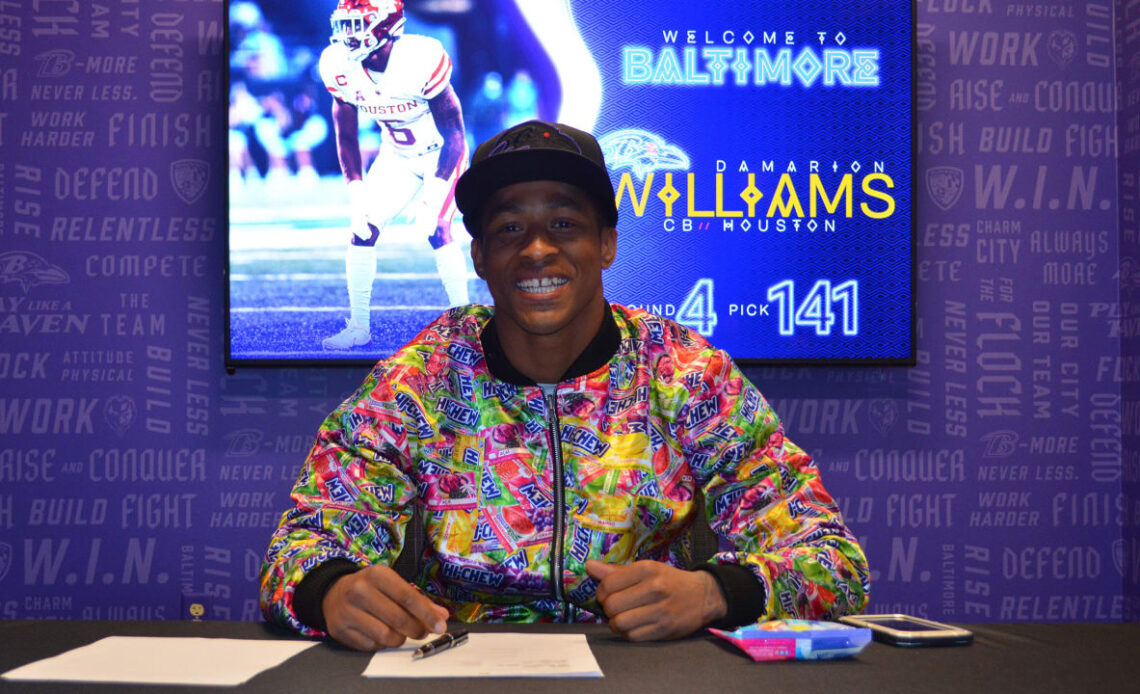Damarion Williams Signs Ravens Rookie Contract