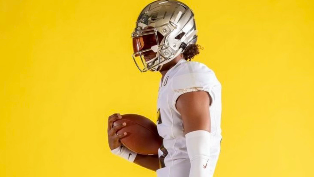 Ducks in tight race for 5-star QB Jaden Rashada