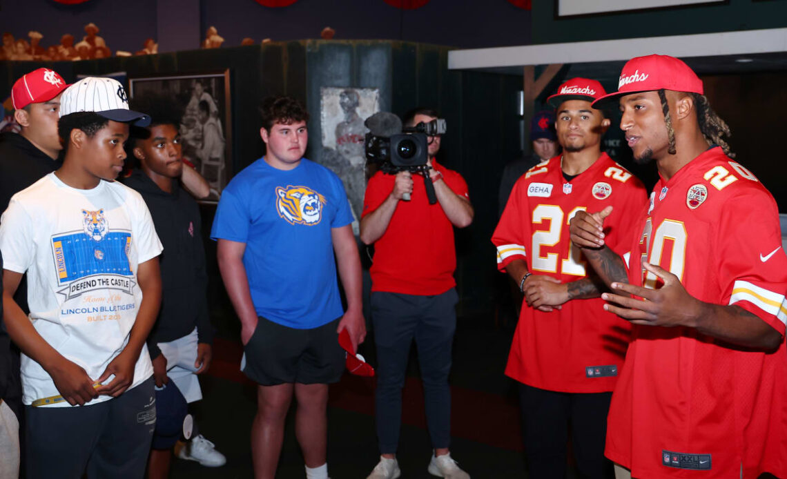 Justin Reid & Trent McDuffie Celebrate Juneteenth with Visit to Negro Leagues Baseball Museum