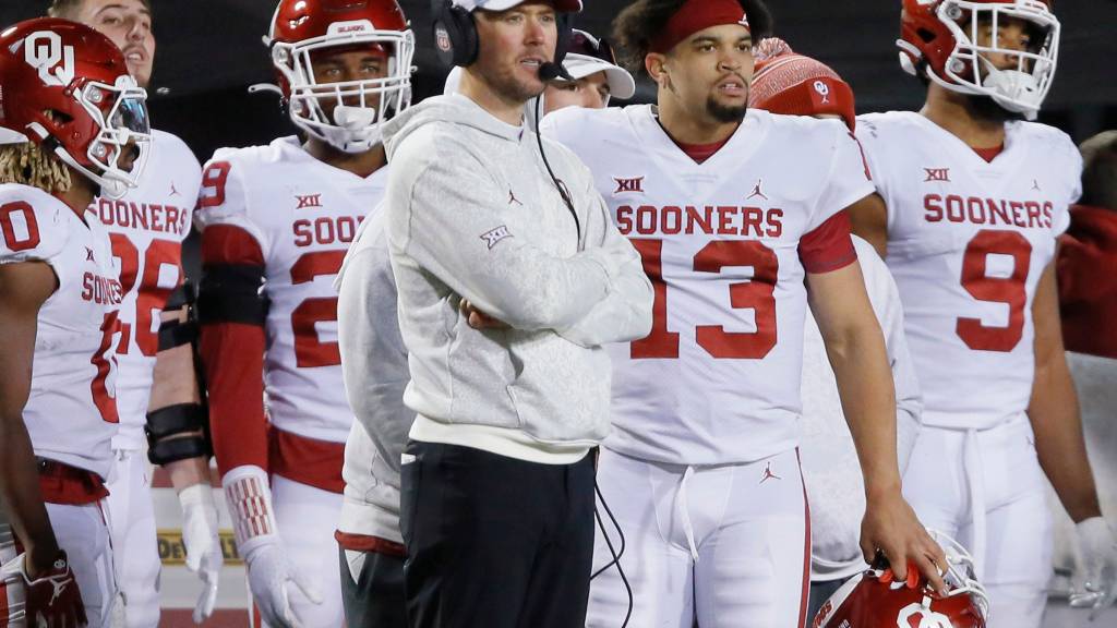 Lincoln Riley is not a top-five CFB coach in one analyst’s opinion
