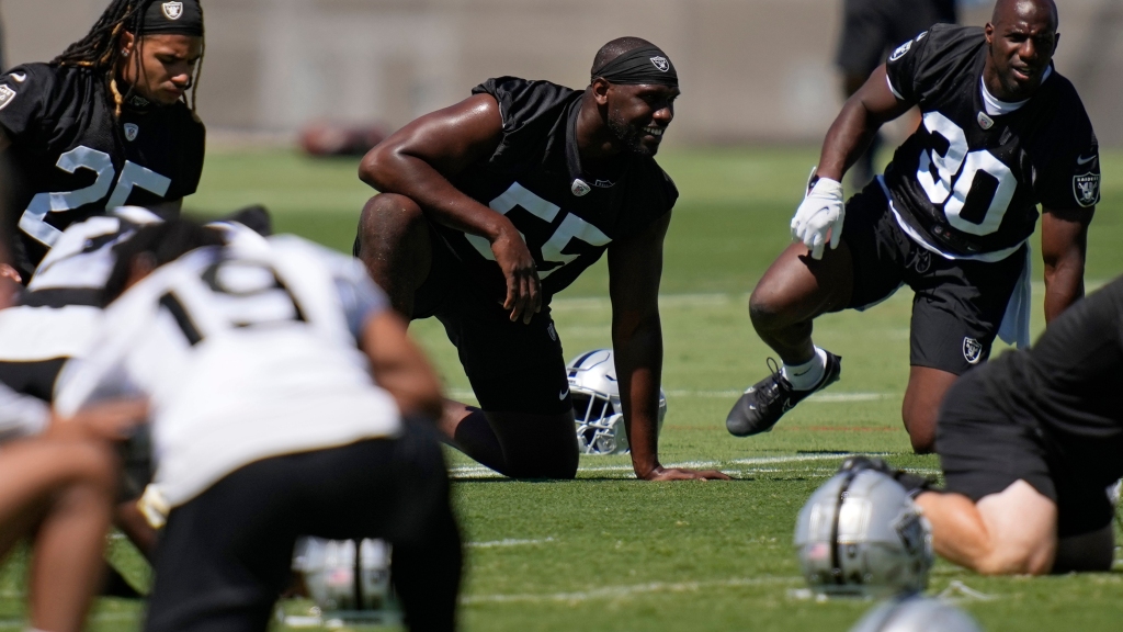 Raiders’ Chandler Jones thrives with an ‘unorthodox’ pass rush style