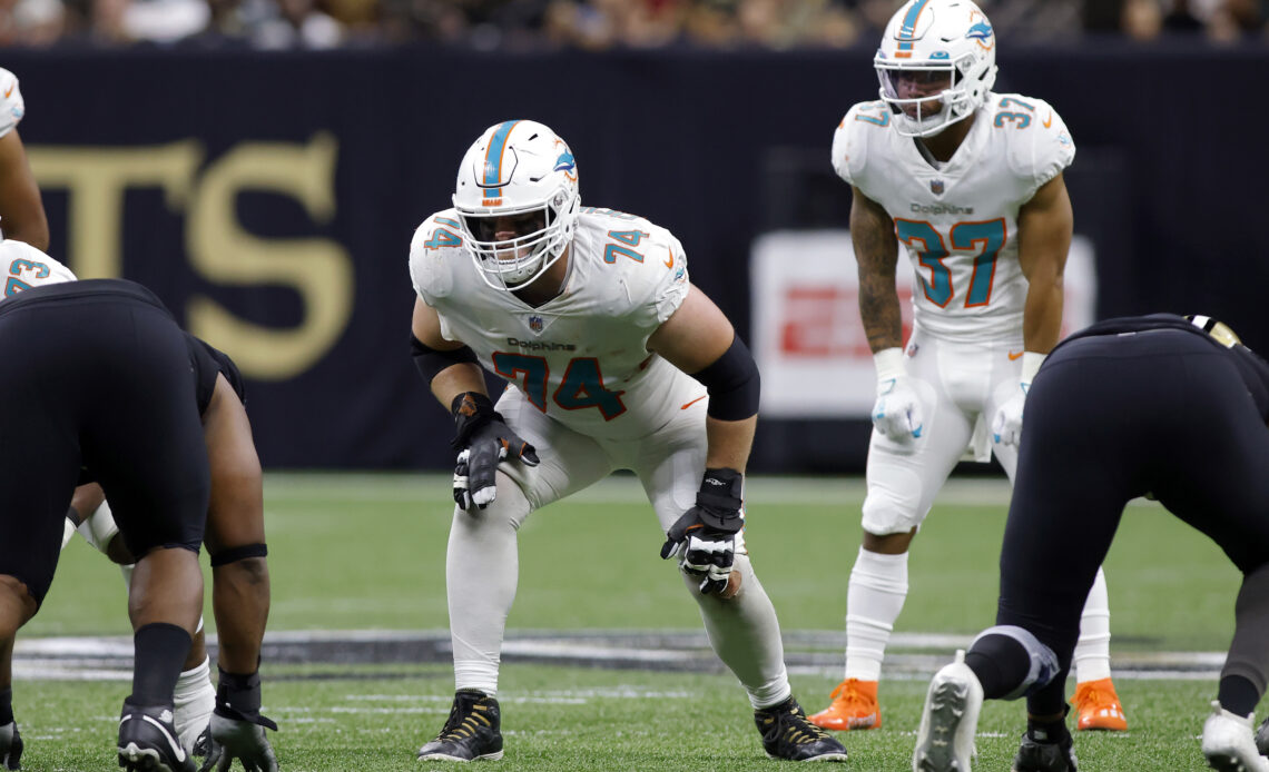 Ranking the projected Dolphins’ offensive starters for 2022