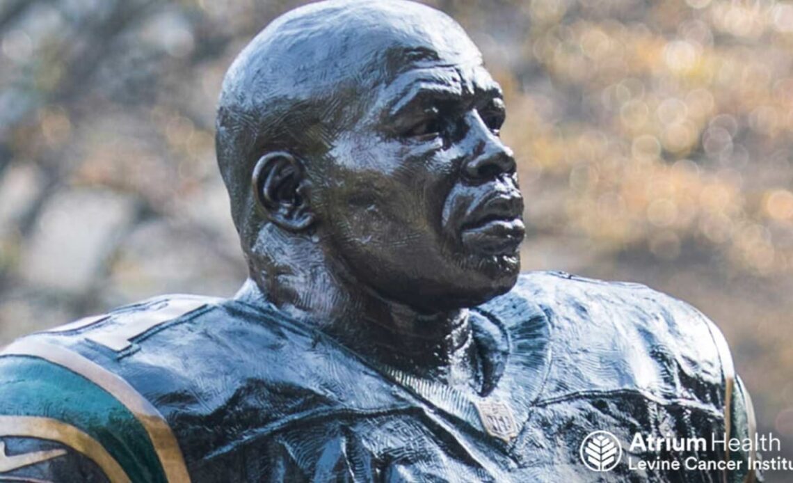 Sculpting Panthers' Sam Mills Pro Football Hall of Fame bust