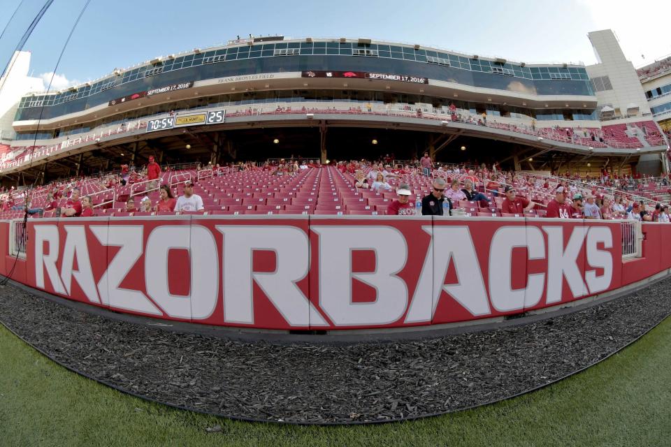 Donald-W-Reynolds-Razorback-Stadium-