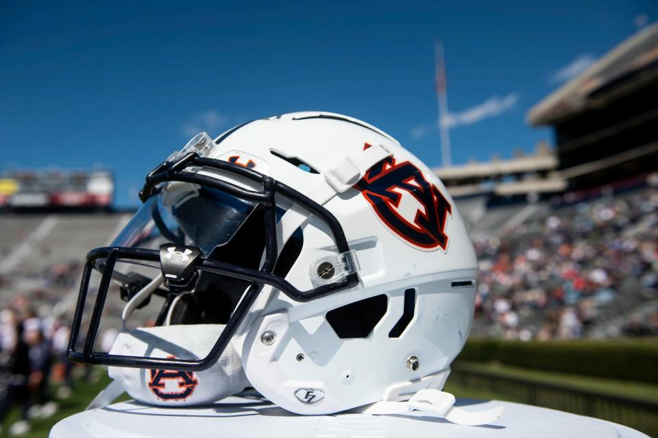 A’Mon Lane credits grandmother for his interest in Auburn Football