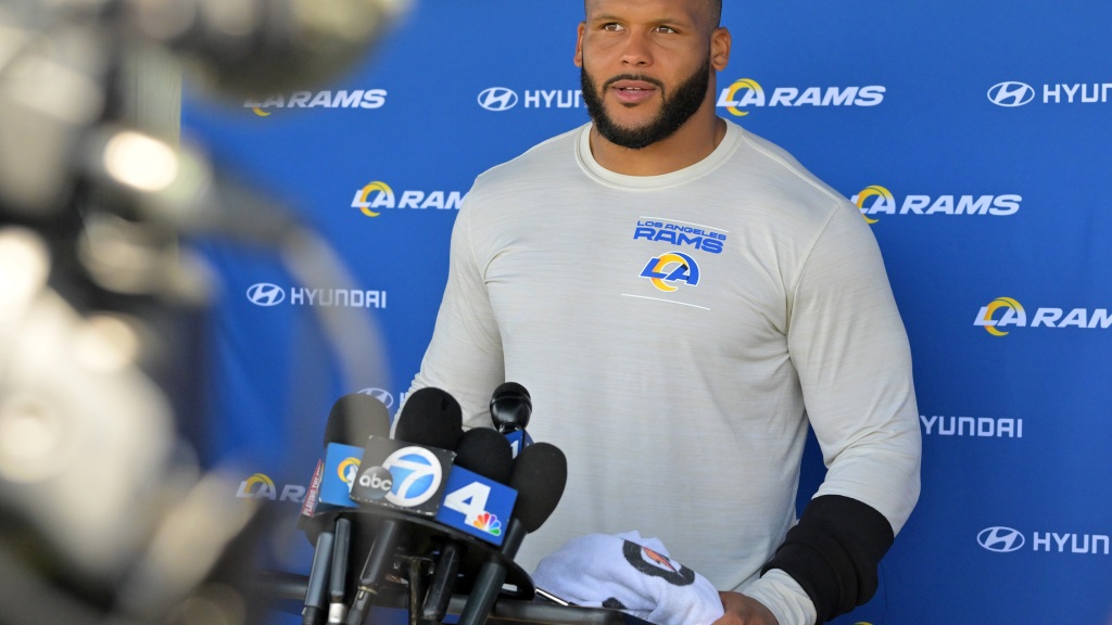 Aaron Donald says ‘the sky’s the limit’ for his nephew Elliott Donald