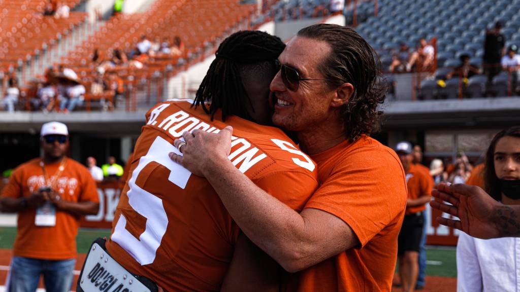 Current commits hint Texas football could have good news on the way