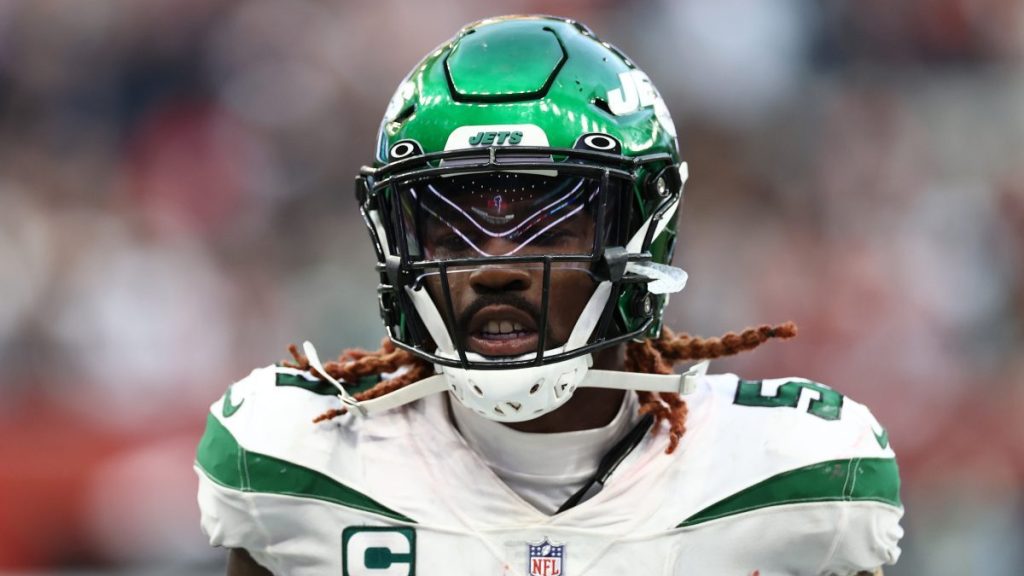 New York Jets LB C.J. Mosley has respect of his peers