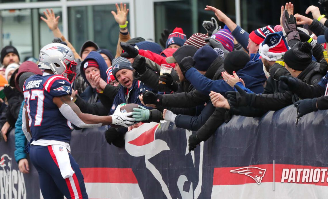 Patriots fans among happiest in NFL according to study