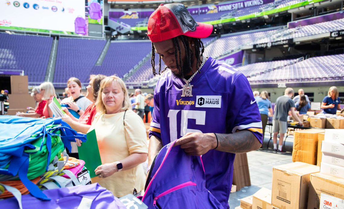 Vikings Fill Backpacks for Local Schools