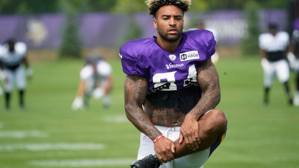 Vikings TE Irv Smith Jr. dedicated new neck tattoo to NFL return