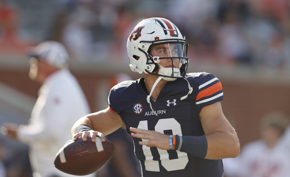 Auburn Football: Previewing the quarterback position