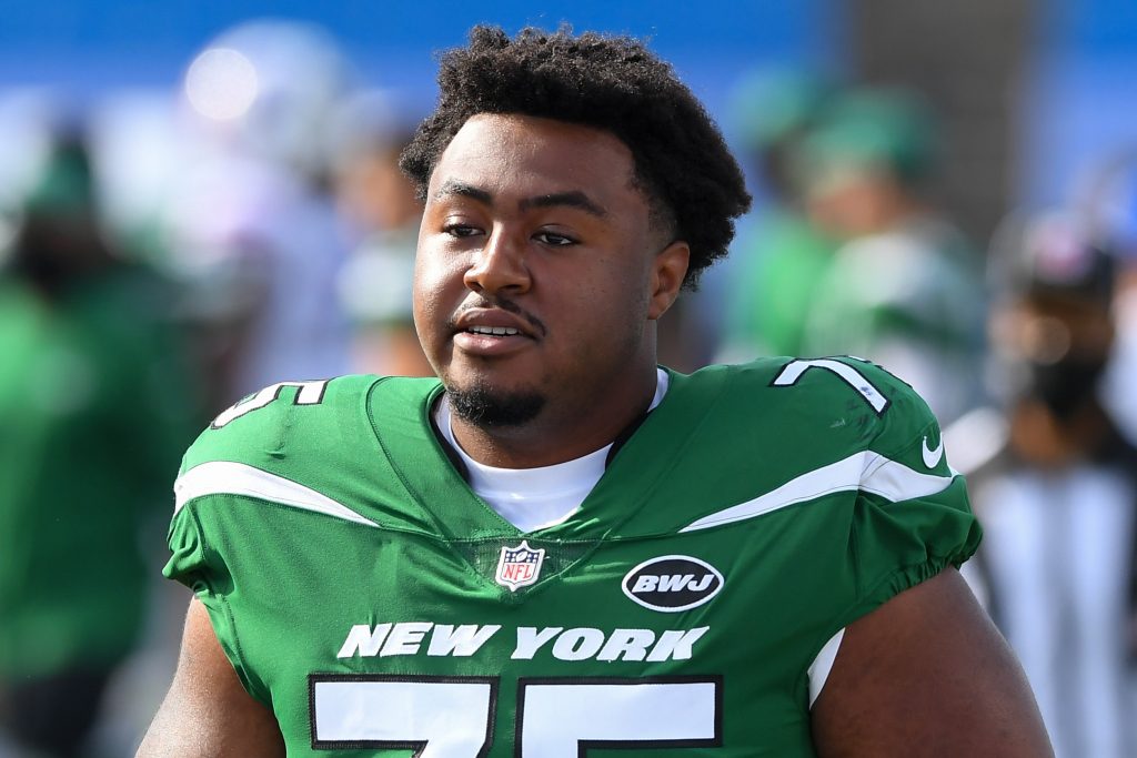 Cowboys Eyeing Trade For Jets OT Chuma Edoga