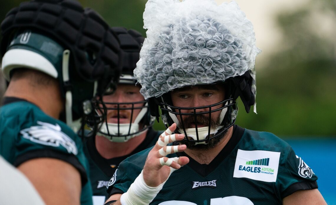 Jason Kelce will miss time after undergoing elbow surgery