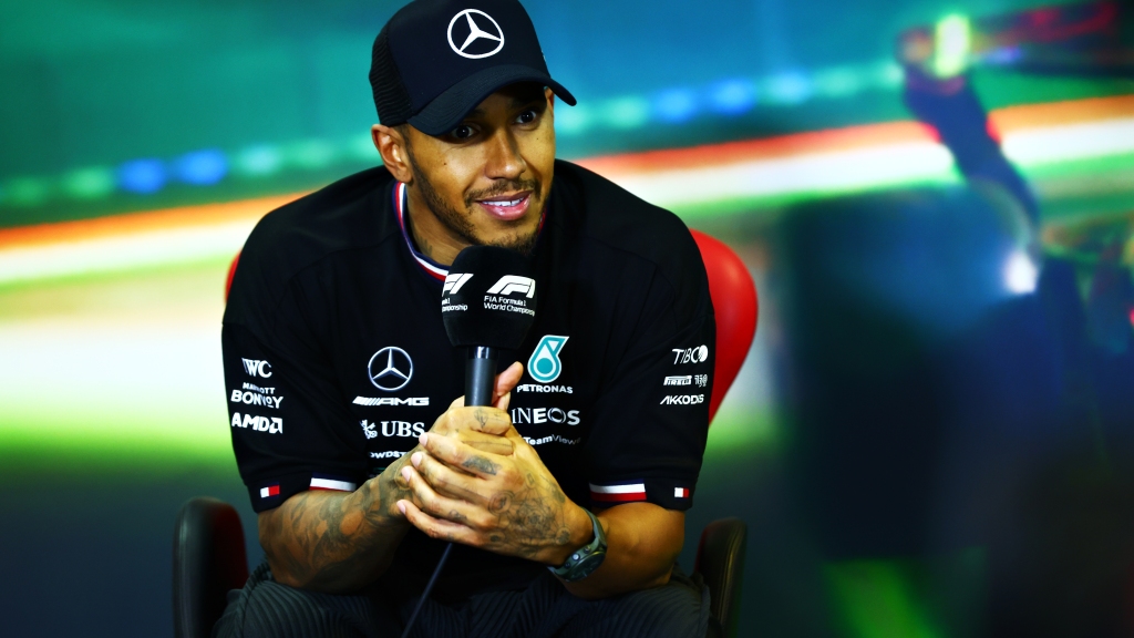 Nathaniel Hackett reacts to Lewis Hamilton news