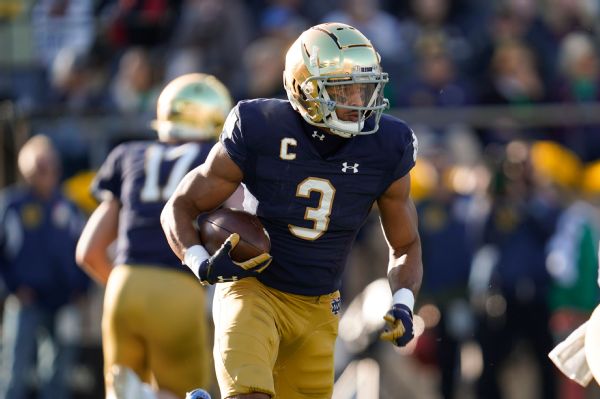 Notre Dame Fighting Irish lose starting WR Avery Davis for season to torn ACL