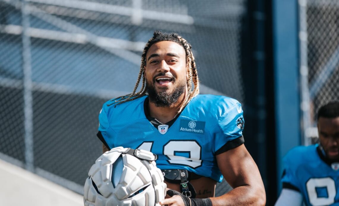 PHOTOS: Player walkouts before first joint practice in New England