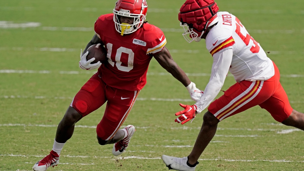 Patrick Mahomes thinks Isiah Pacheco can contribute in Chiefs’ offense