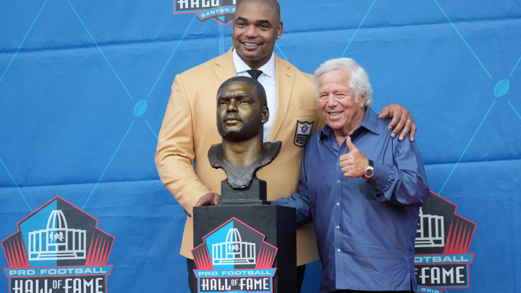 Richard Seymour inducted into Hall of Fame