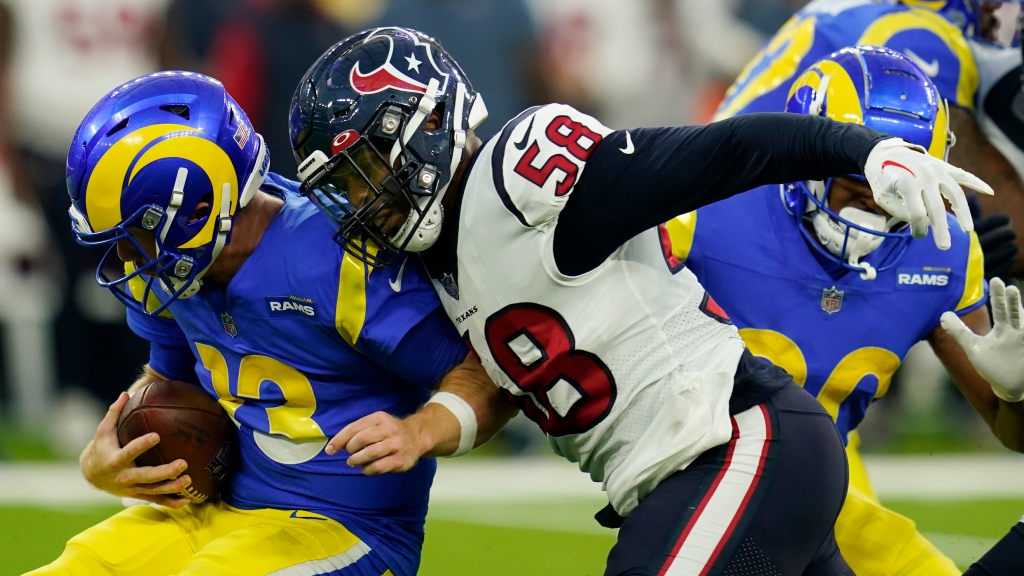 Texans’ Christian Kirksey sacks Rams’ John Wolford