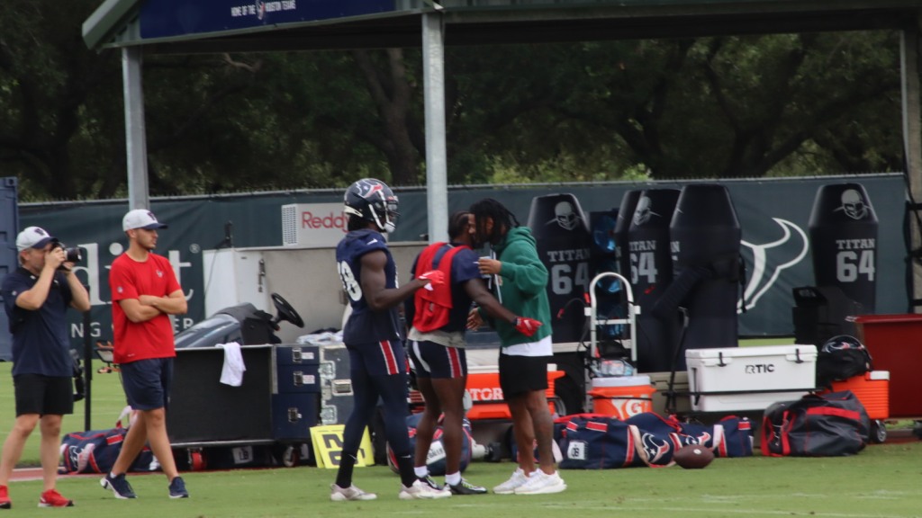 Texans’ John Metchie surprises coaches, teammates at practice