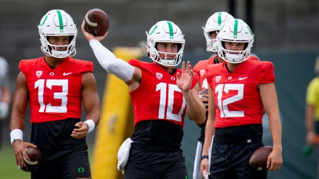 Timeline for Ducks to name QB1 remains up in the air