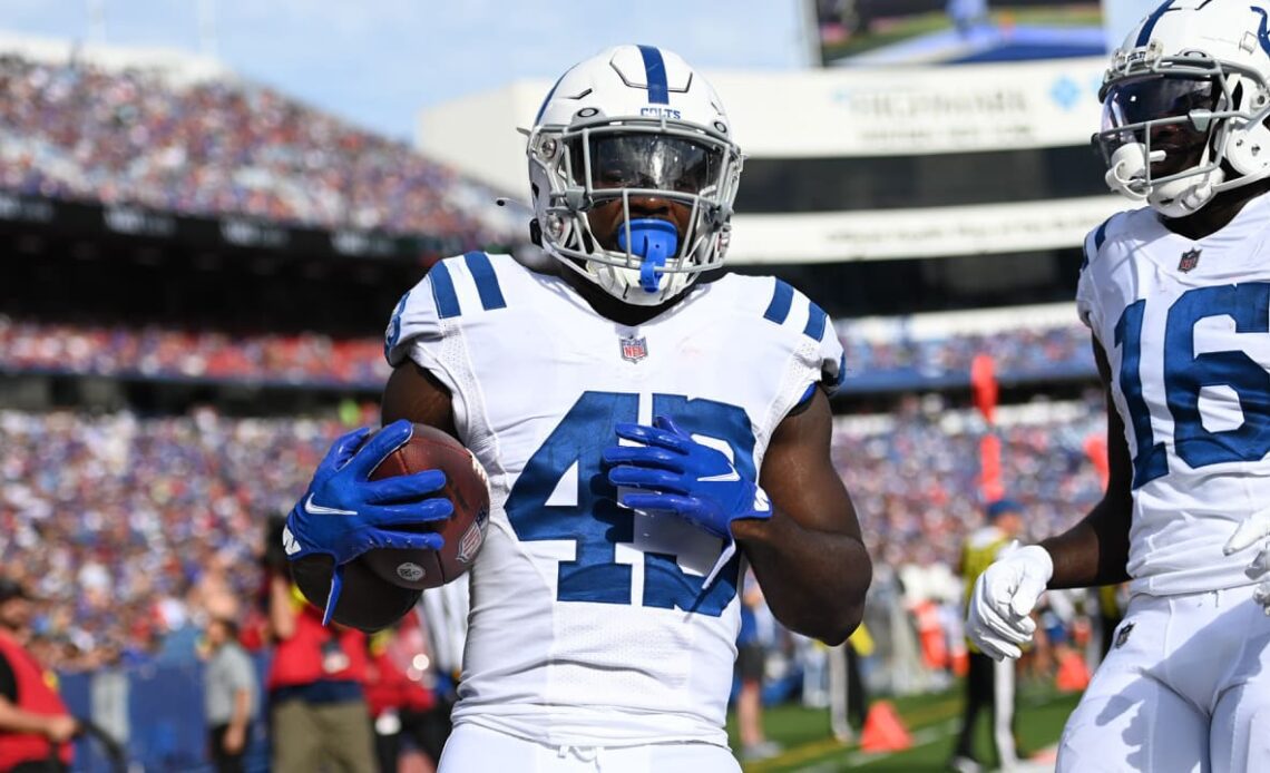 Ty'Son Williams is wide open as he walks into the end zone on 15-yard TD catch