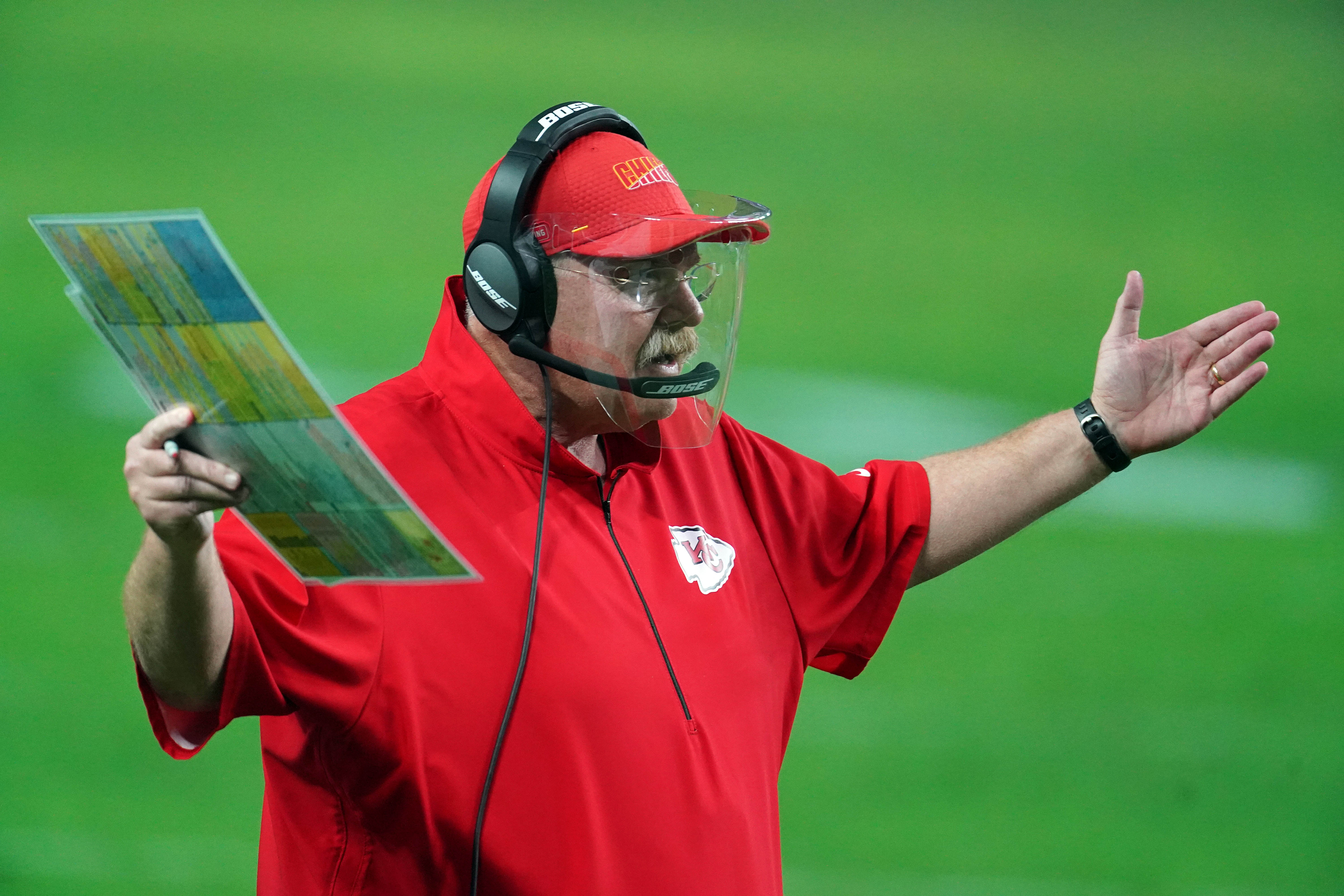 1663489084 580 Andy Reid moves up in NFLs 10 winningest head coaches