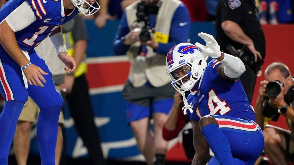 Josh Allen player props odds, tips and betting trends for Week 3 | Bills vs. Dolphins