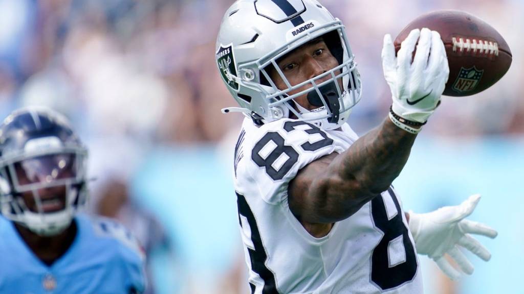 Darren Waller player props odds, tips and betting trends for Week 4 | Raiders vs. Broncos