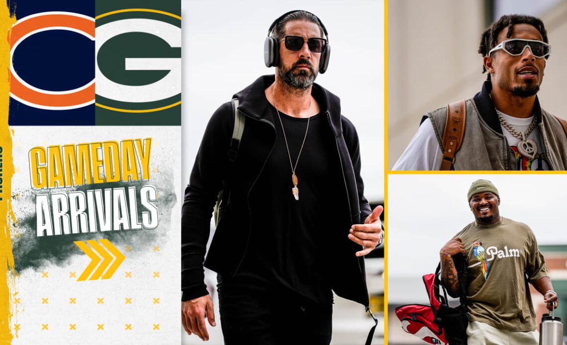Arrival Photos: Packers walk into Lambeau Field for Bears game