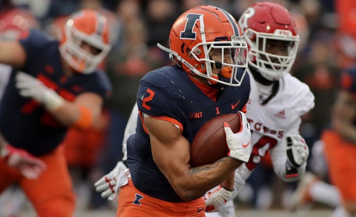 Illinois vs. Chattanooga odds, prediction, spread: 2022 Week 4 college football picks from expert on 4-0 run