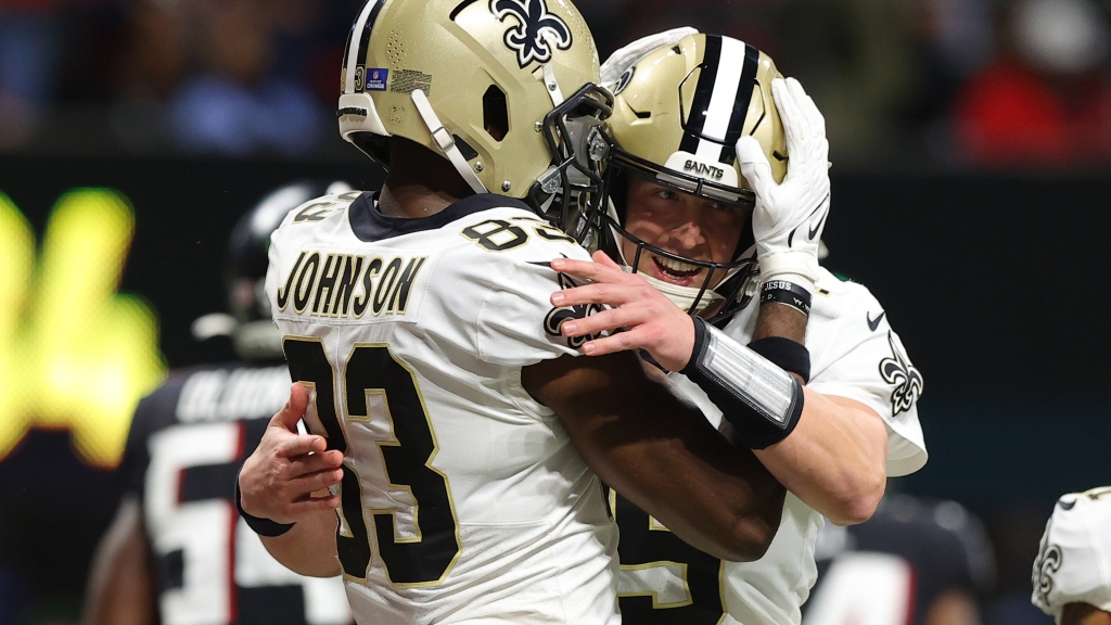 Juwan Johnson leads tight ends snap counts in Week 1 Saints vs Falcons