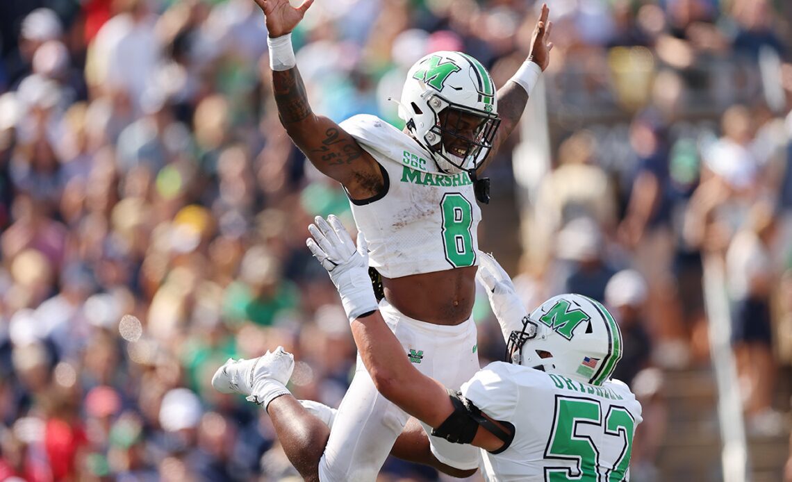 Marshall shocks No. 8 Notre Dame for first top-10 win since 2003 as Fighting Irish start 0-2