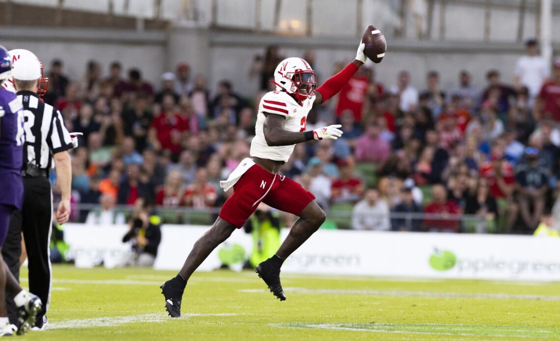 Nebraska Cornhuskers Edge Caleb Tannor #2FB vs Northwestern