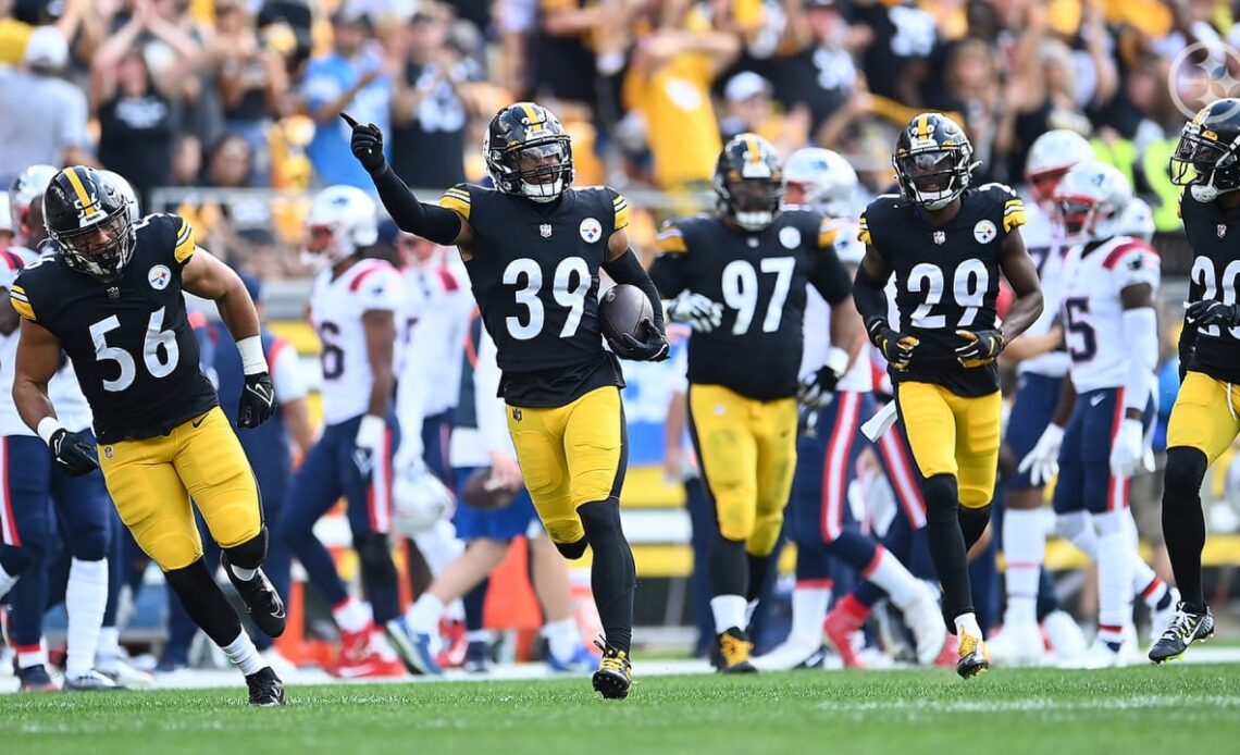 PHOTOS: Feature frames - Steelers vs. Patriots
