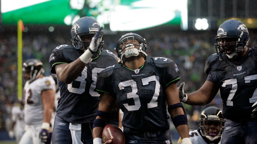 Shaun Alexander to be inducted in Seahawks Ring of Honor