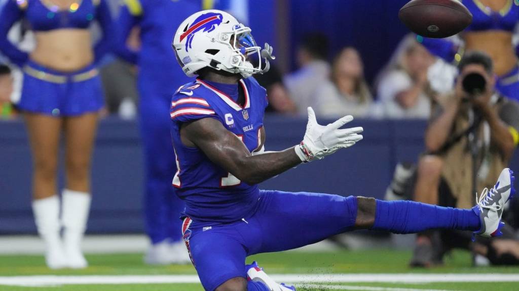 Stefon Diggs player props odds, tips and betting trends for Week 2 | Bills vs. Titans