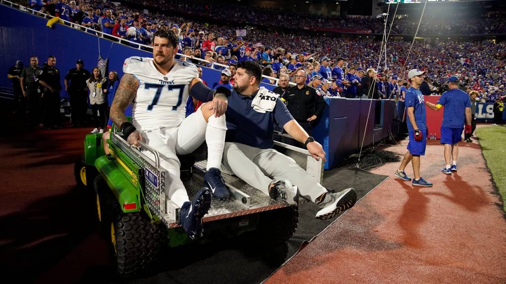 Tennessee Titans fear Taylor Lewan is out for the season, per report