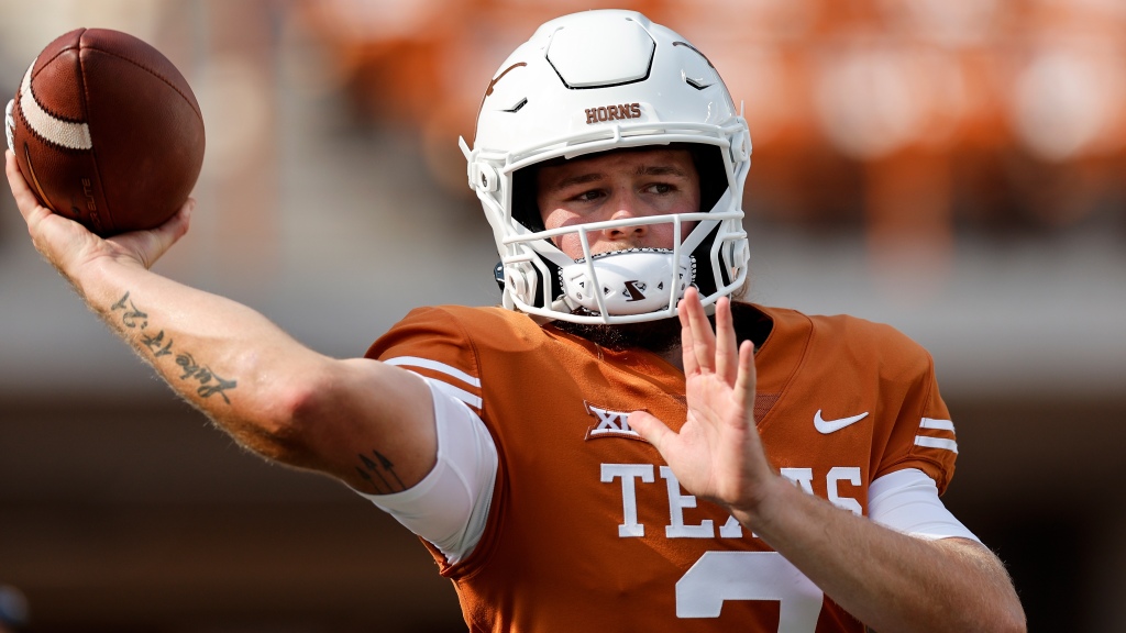 Texas QB Quinn Ewers expected to miss 4-6 weeks with shoulder sprain