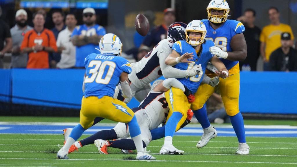 Justin Herbert player props odds, tips and betting trends for Week 7 | Chargers vs. Seahawks
