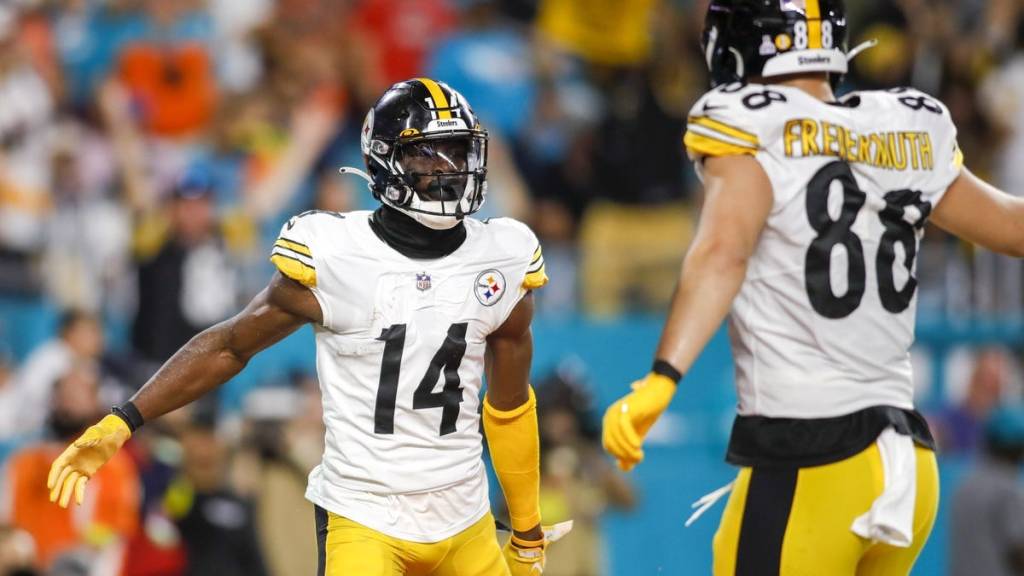 Pat Freiermuth player props odds, tips and betting trends for Week 8 | Steelers vs. Eagles